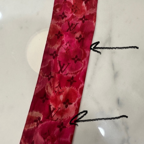Louis Vuitton Silk Pink Bandeau Ikat Scarf Rose Indien - Picture 7 of 7